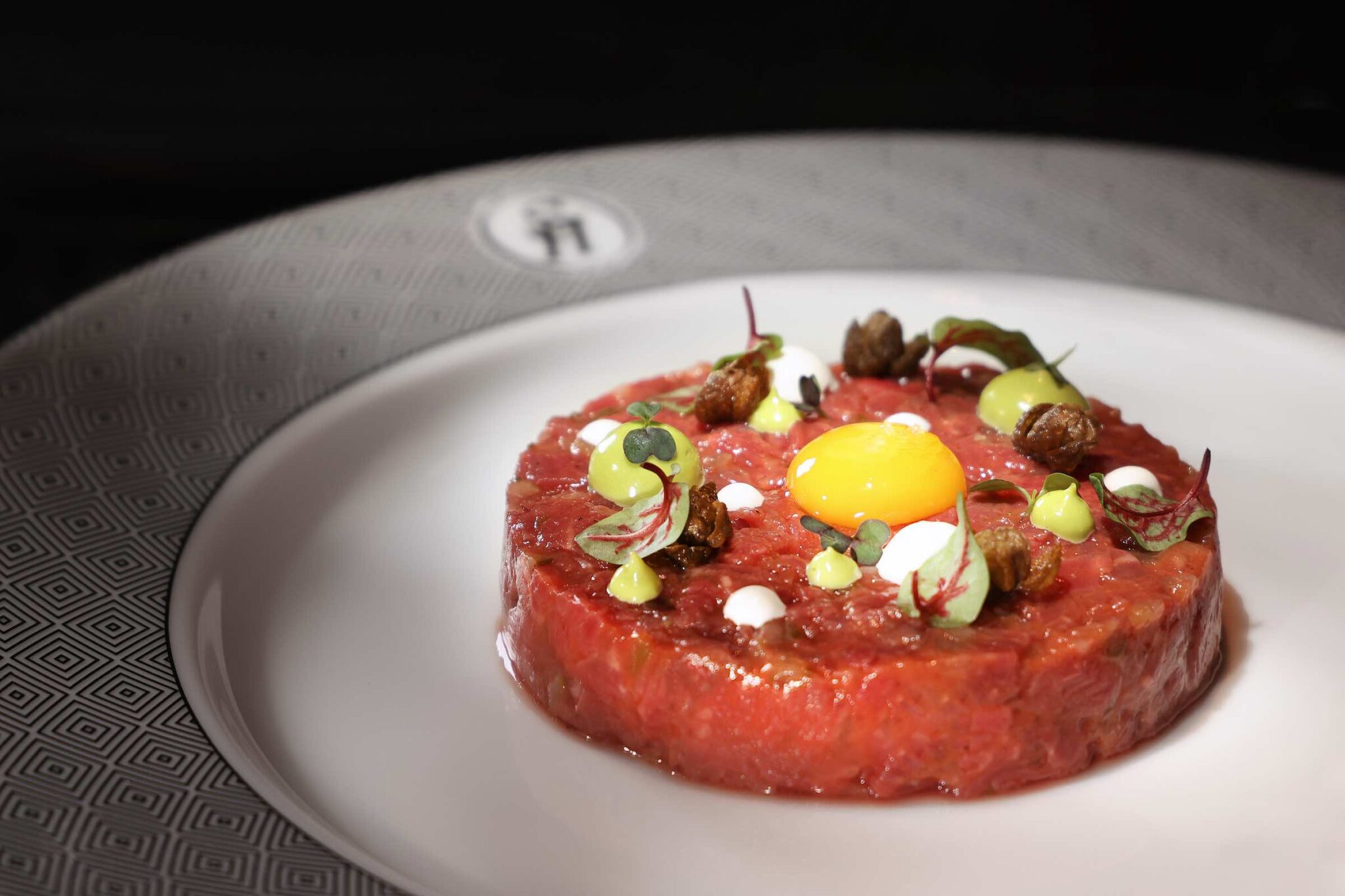 Four Plates at the Regent Hong Kong Inside The Steak House